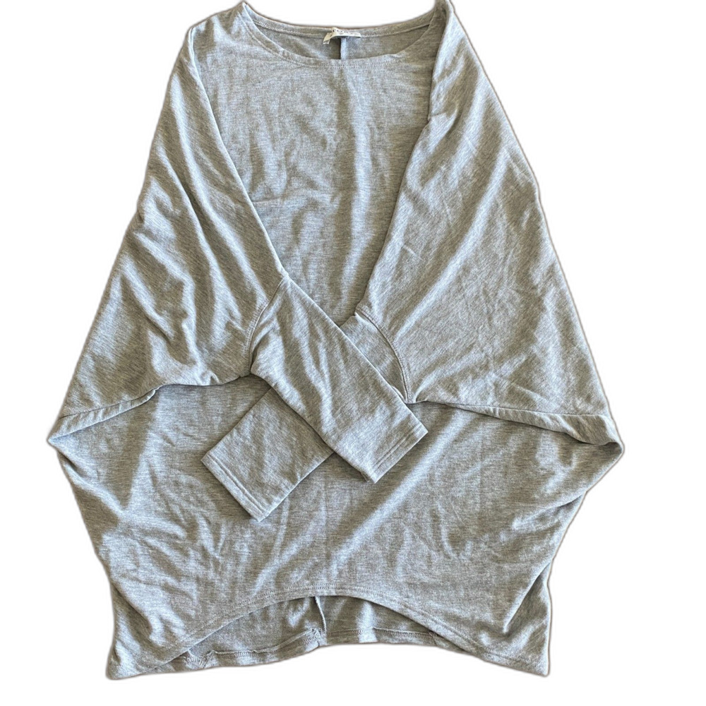Story Gray Batwing Shirt Women's Large